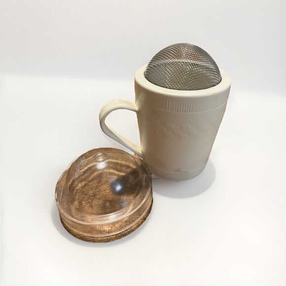 PAMPERED CHEF Flour Sugar Powdered Sugar Cinnamon Shaker w/ Lid #1695 Retired - Picture 2 of 3